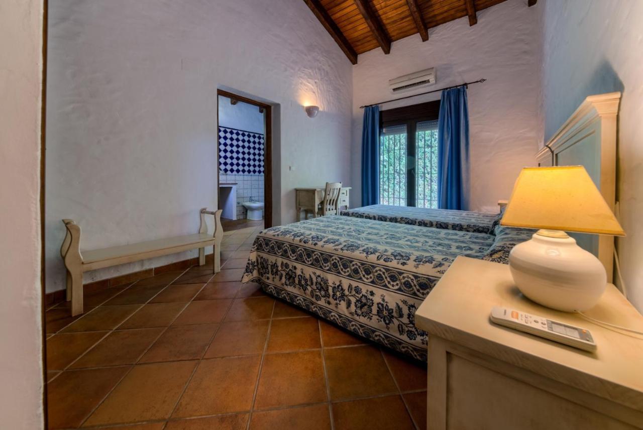 Hacienda Roche Viejo Villa โกนิล เด ลาฟรอนเตรา ภายนอก รูปภาพ