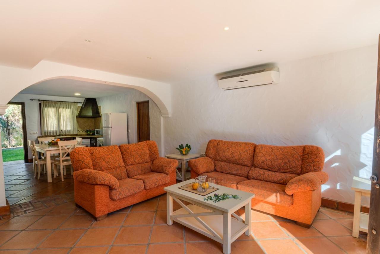 Hacienda Roche Viejo Villa โกนิล เด ลาฟรอนเตรา ภายนอก รูปภาพ