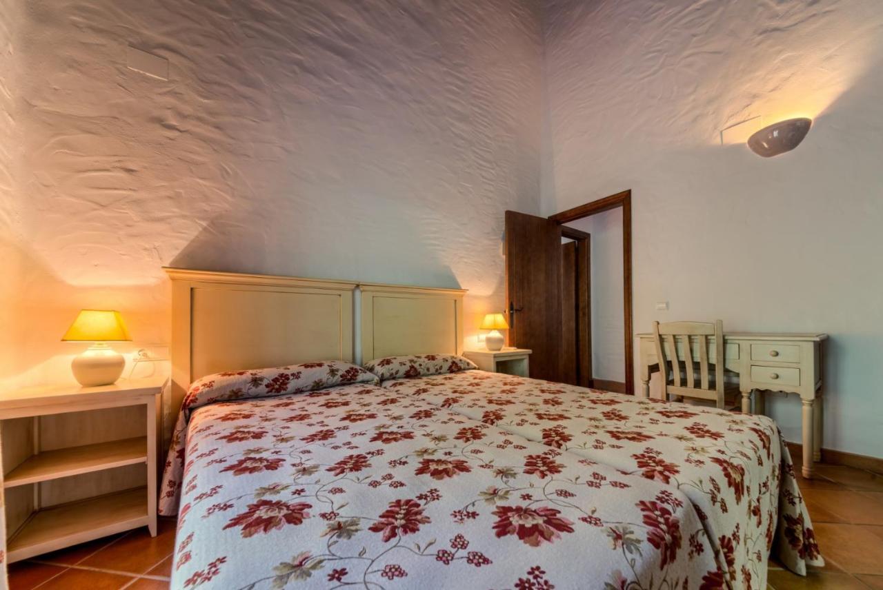 Hacienda Roche Viejo Villa โกนิล เด ลาฟรอนเตรา ภายนอก รูปภาพ