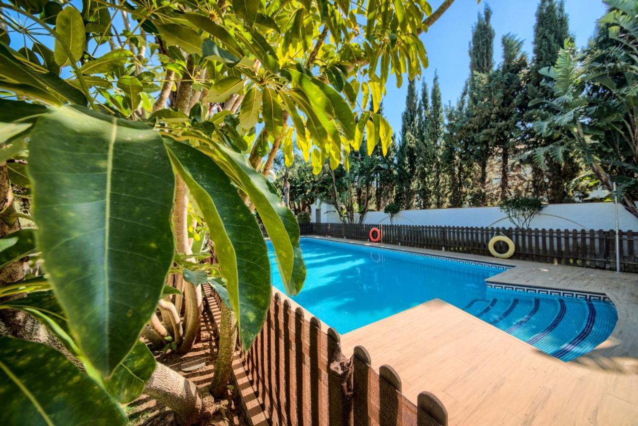 Hacienda Roche Viejo Villa โกนิล เด ลาฟรอนเตรา ภายนอก รูปภาพ