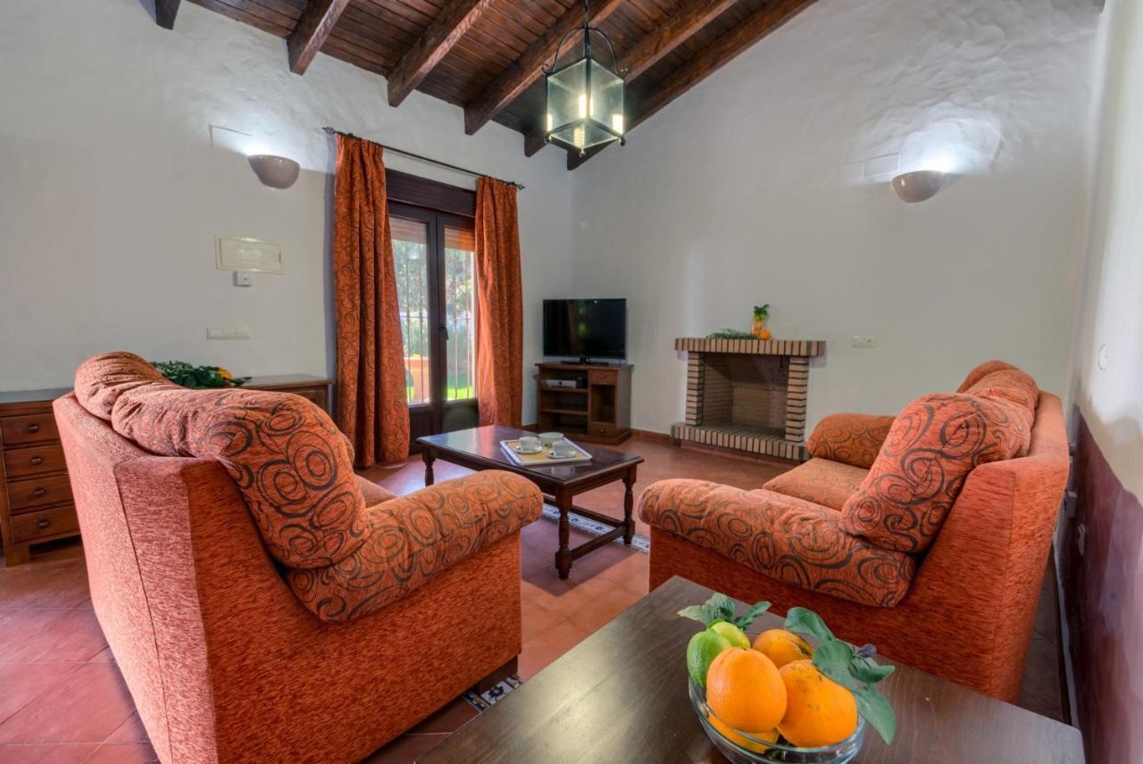 Hacienda Roche Viejo Villa โกนิล เด ลาฟรอนเตรา ภายนอก รูปภาพ