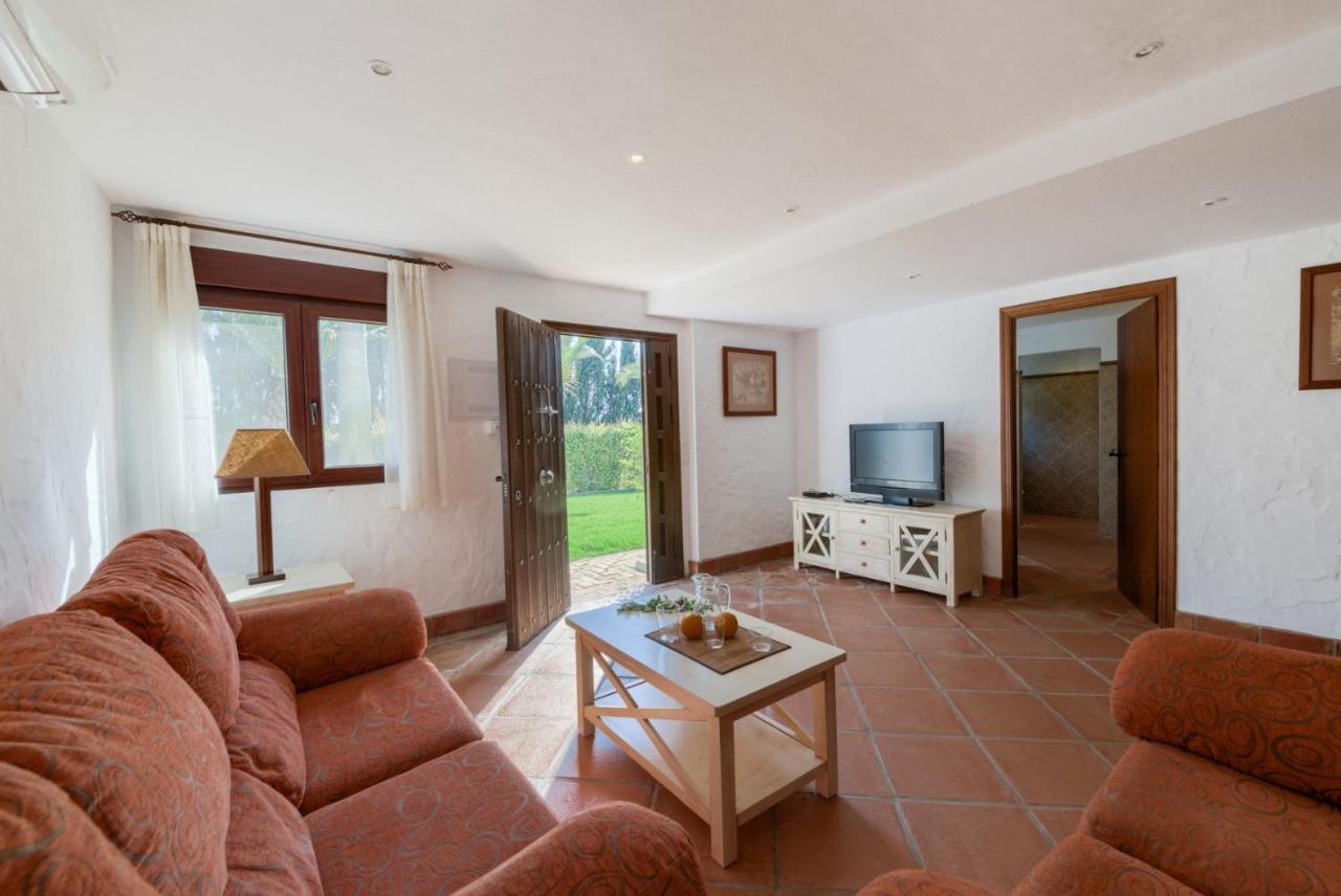 Hacienda Roche Viejo Villa โกนิล เด ลาฟรอนเตรา ภายนอก รูปภาพ