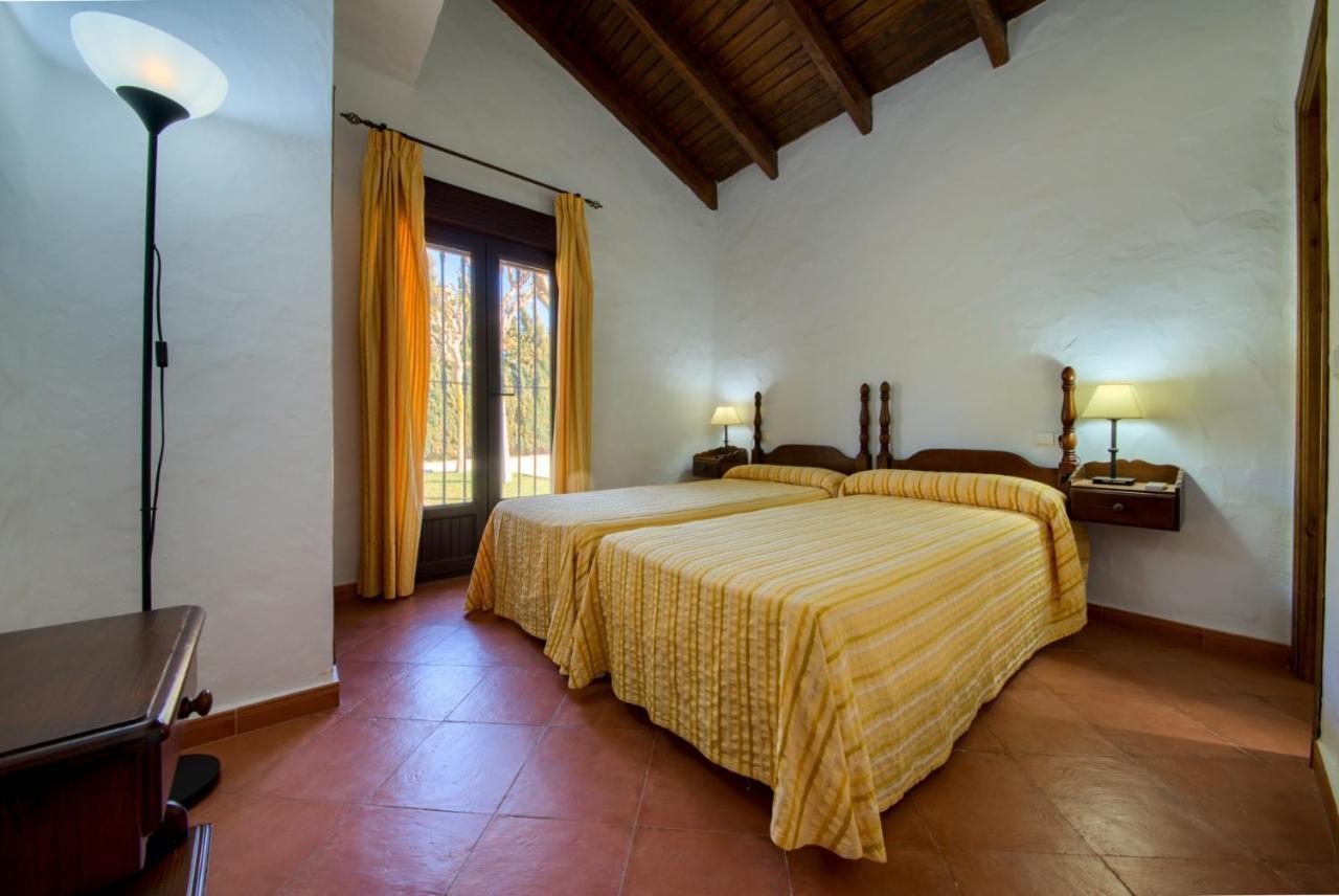 Hacienda Roche Viejo Villa โกนิล เด ลาฟรอนเตรา ภายนอก รูปภาพ