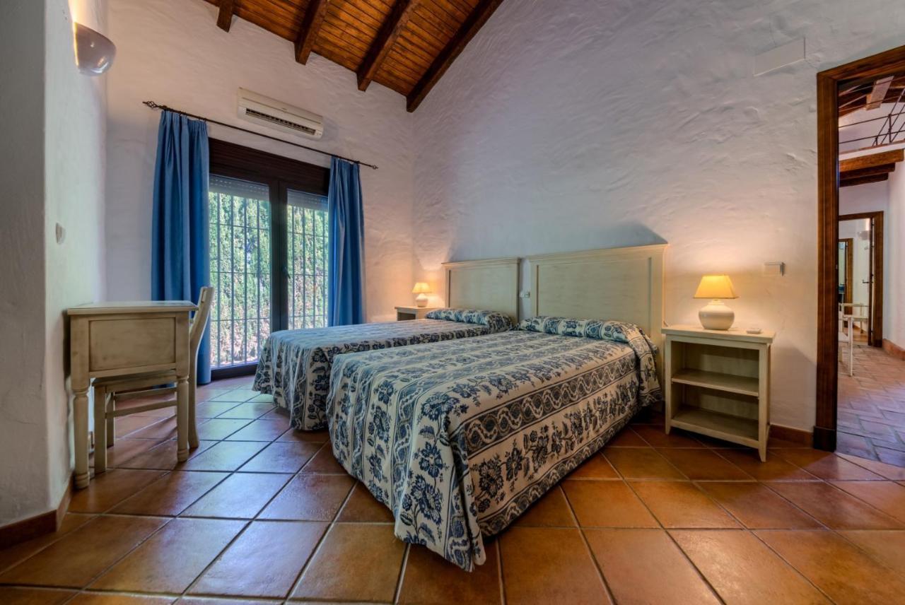Hacienda Roche Viejo Villa โกนิล เด ลาฟรอนเตรา ภายนอก รูปภาพ