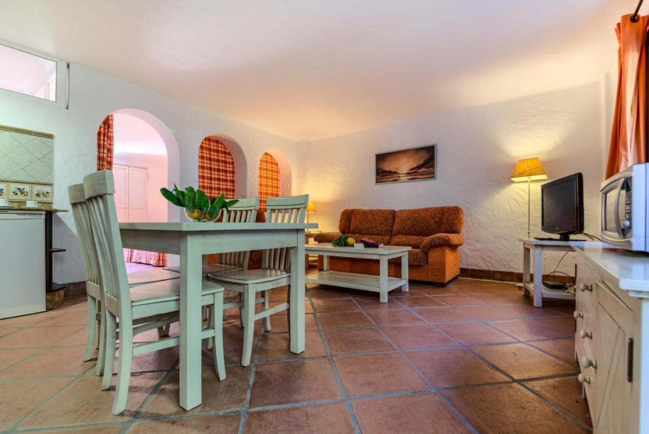 Hacienda Roche Viejo Villa โกนิล เด ลาฟรอนเตรา ภายนอก รูปภาพ