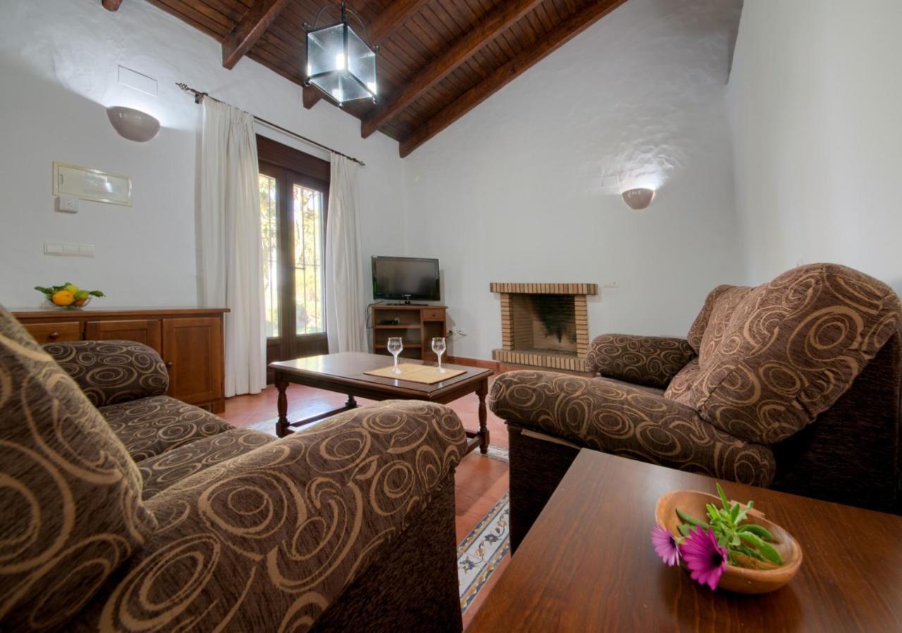 Hacienda Roche Viejo Villa โกนิล เด ลาฟรอนเตรา ภายนอก รูปภาพ