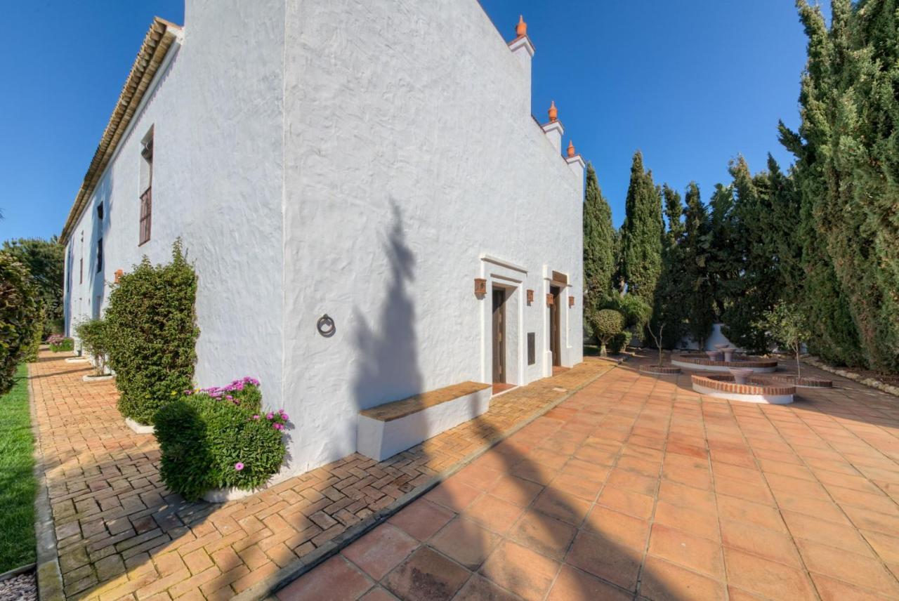 Hacienda Roche Viejo Villa โกนิล เด ลาฟรอนเตรา ภายนอก รูปภาพ